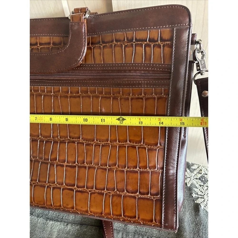 Vtg MARC CHANTEL EMBOSSED Crocodile Brown Leather Briefcase RARE Zip‎ Closure